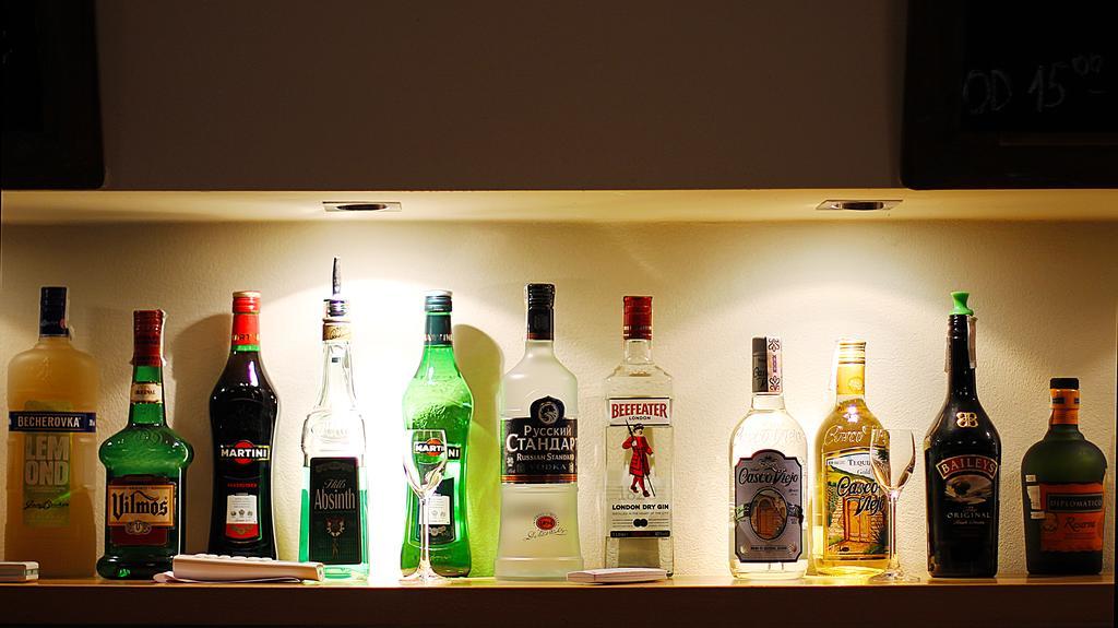 ホテル Penzion Gremium ブラチスラヴァ エクステリア 写真