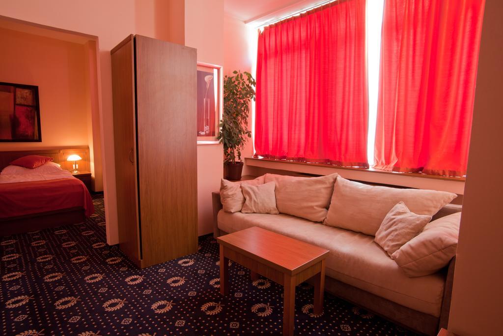 ホテル Penzion Gremium ブラチスラヴァ 部屋 写真